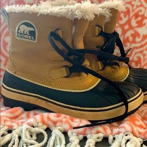 Rain boots/ Duck  boots Size 7 ladies